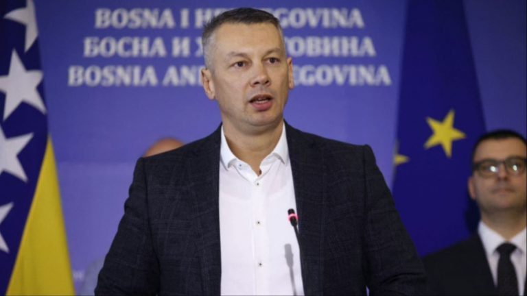 Nešić: Genocid u Srebrenici dogovorili Izetbegović i Klinton