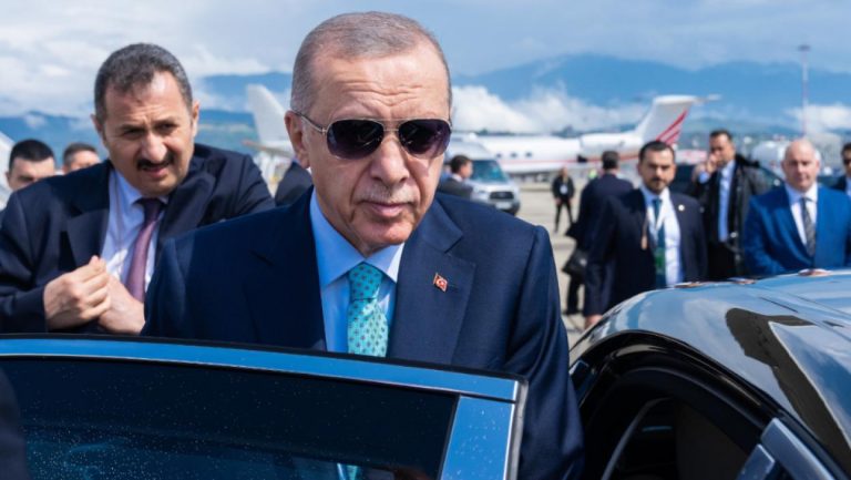 “HITLER BI MU POZAVIDEO!” Erdogan BRUTALNO o Netanjahuu: Dostigao je novi nivo GENOCIDNIH metoda