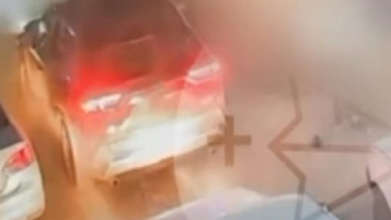 NEVIĐENI ZLOČIN: Jurišnim puškama iz automobila PUCALI NA PRODAVNICU! Ubijeno osmoro ljudi (VIDEO)