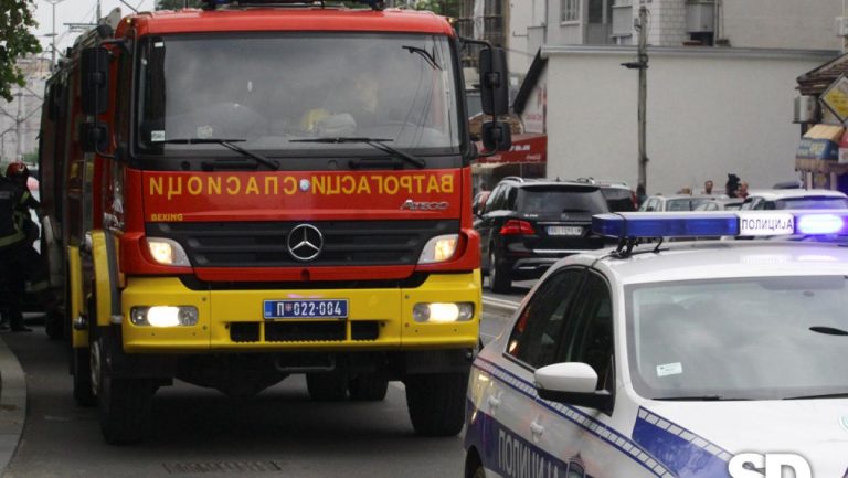 GUSTI DIM VIDI SE IZDALEKA! Gori auto u VELIKOM plamenu kod Šimanovca, na terenu policija i vatrogasci (FOTO)