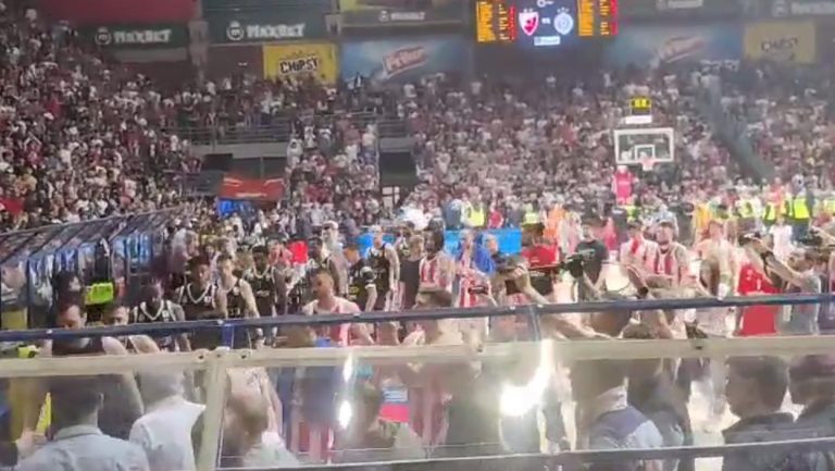 NIJE BILO U TV PRENOSU: Pogledajte šta su košarkaši Zvezde uradili kad su Partizanovi izlazili sa terena (VIDEO)