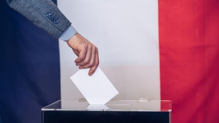 NAJGORE TEK SLEDI – Šta zapravo znače rezultati izbora u Francuskoj? Ovo je najverovatniji ishod