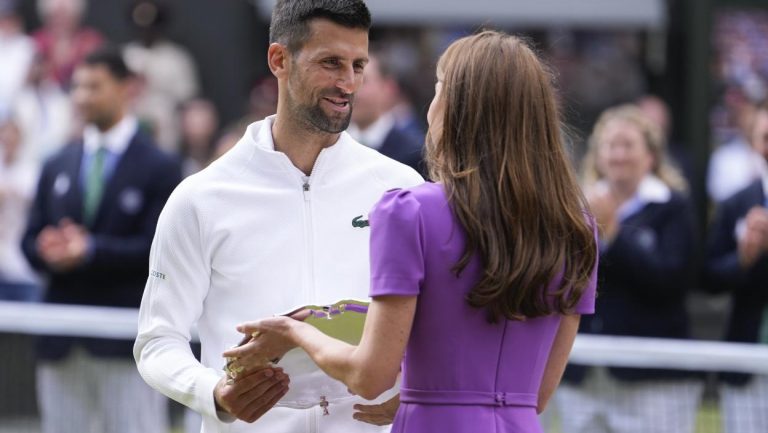 POMENUO NJENU SESTRU: Šta je to Novak rekao DIREKTNO U LICE Kejt Midlton? Ovo su TAČNE REČI