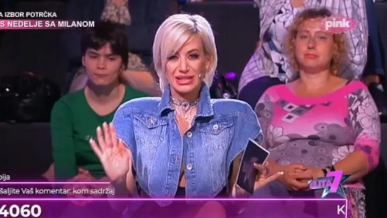 NAPADNUTA usred programa uživo: Dušica Jakovljević van sebe, odmah joj PRITEKLI u pomoć