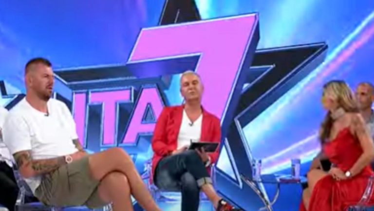 Čitava nacija POSUMNJALA U JEDNO, ovaj potez Aneli i Janjuš primetili u programu uživo – Milošević momentalno zahtevao odgovor