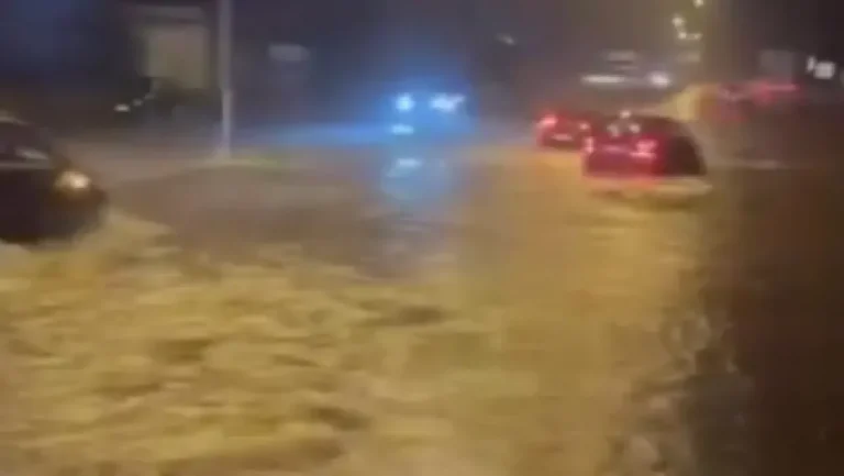 NEVREME NAPRAVILO HAOS U SRBIJI: Širom zemlje poplavljena područja, oluja nosila sve pred sobom i proglašene VANDREDNE situacije u ovim OPŠTINAMA (FOTO)