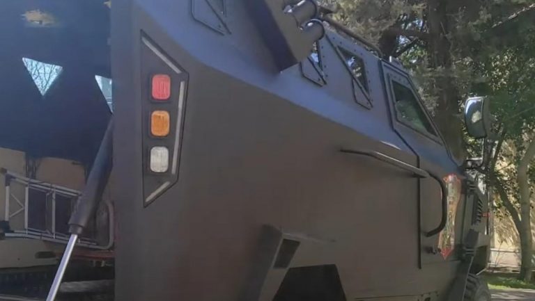 REPUBLIKA SRPSKA IZVEZLA OKLOPNJAKE DESPOT! Neverovatan primerak vojnog naoružanja (VIDEO)