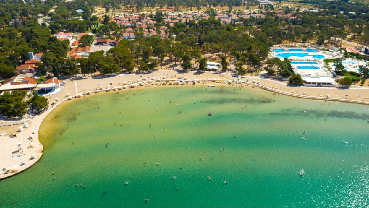 SRBIN I CRNOGORAC ODUŠEVILI GESTOM U HRVATSKOJ: Fotka postala hit na mrežama, a priča vraća veru u ljude (FOTO)