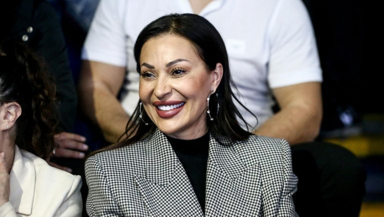 Ražnatovićeva u delirijumu nakon pobede zlatnih delfina: “To, bre!” – Ceca ne krije sreću