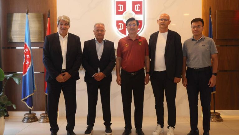 Delegacija Fudbalskog saveza Kine posetila FSS