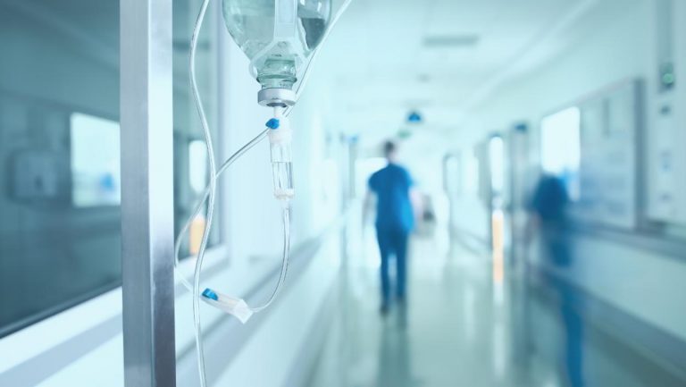 LEKARI UPOZORAVAJU! U Srbiji sve veći broj obolelih od kancera, i to mlađih od 45 godina – Nismo ni svesni koliko nam OVE namirnice mogu naškoditi