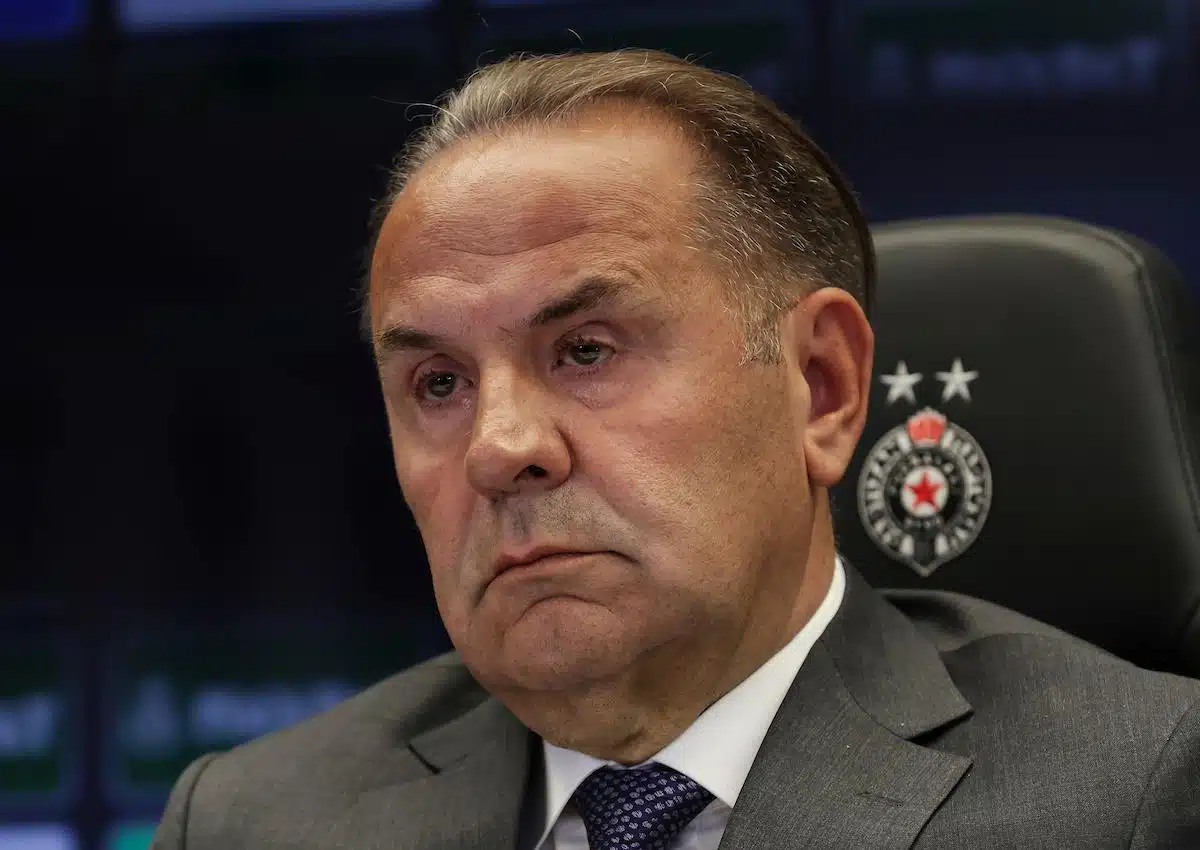 “JA VAM PRIČAM KAKO POKUŠAVAMO DA SE NE UDAVIMO, A VI ME PITATE ŠTA DA POŽELIM KOMŠIJI…” Rasim Ljajić otvorio dušu u razgovoru za Kurir!