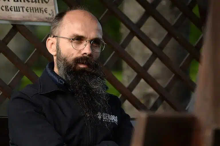 ZVEZDO ČUVAJ ANDRIJU MAKSIMOVIĆA, ON JE TVOJE I SRPSKO BLAGO! Dragan Bogavac imao poruku za čelnike voljenog kluba, pa dodao: Večiti derbiji nisu kao nekad…