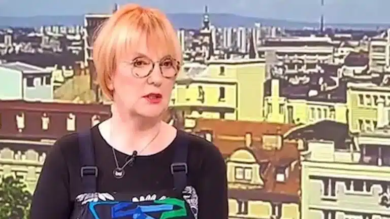VEDRANA RUDAN PODELILA SLIKU IZ BOLNIČKOG KREVETA Bori se sa opakom bolešću, a ovo je emotivno do srži: “Ležim, hemioterapija mi teče, a onda…”