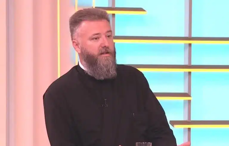 Ako ovo radite, upropastitićete svoju decu” Predrag Popović dao savet roditeljima, a evo kakav je on otac “Za dete je najsmrtonosnije kada…