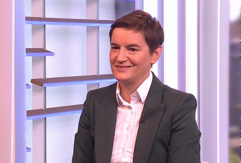 “NE DAMO SRBIJU, TE TRI REČI ZAISTA GOVORE SVE” Brnabić o glavnoj poruci svenarodnog skupa: Ljudi su pokazali jedinstvo i neverovatnu podršku predsedniku Vučiću
