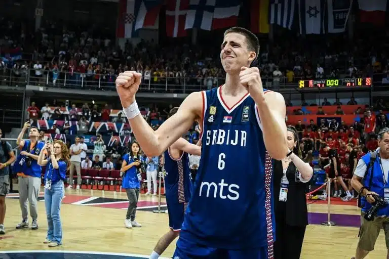 UŽIČKI JOKIĆ BLISTAO PRED OČIMA TRENERA LEJKERSA! Biseri srpske košarke raspametili Amere: Bogoljub i Jovana držali časove košarke “preko bare”!