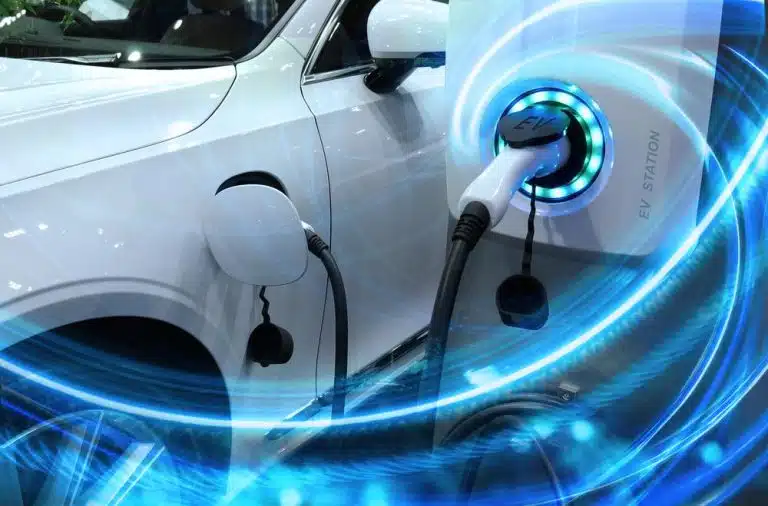 Sudar giganata: EU i Kina u borbi za kontrolu nad tržištem električnih automobila