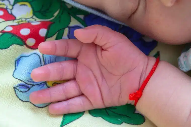 Ovaj srpski običaj možda vodi ka paganizmu! Jojić otkrila poreklo učestalog sujeverja: Narodna verovanja traju hiljadama godina, a sada su i naučno dokazana